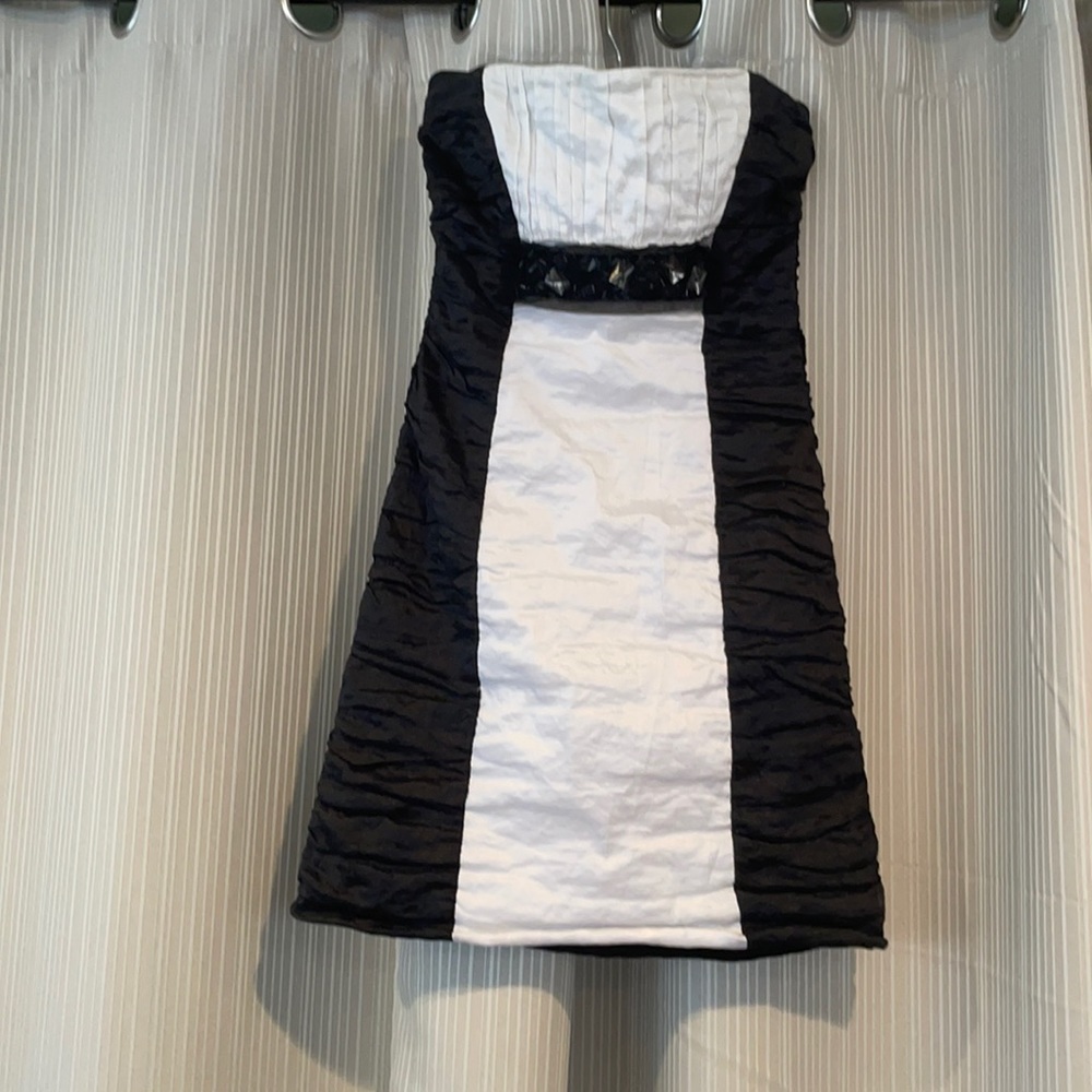 BCBG MAXAZRIA black and white cocktail dress